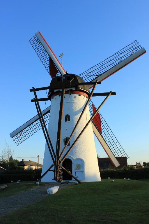 Vila De Rosmolen Ertvelde Exteriér fotografie